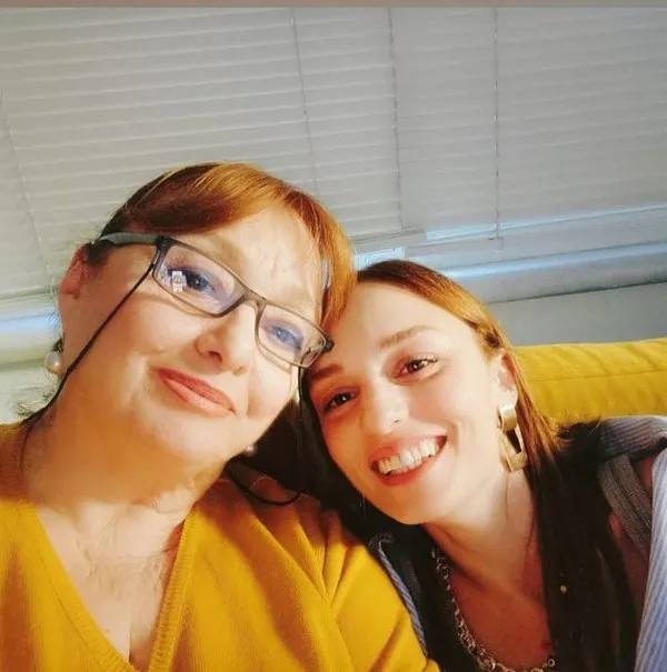 Nilperi Şahinkaya Annesinin Çantasından Çıkan Notu Paylaştı 5